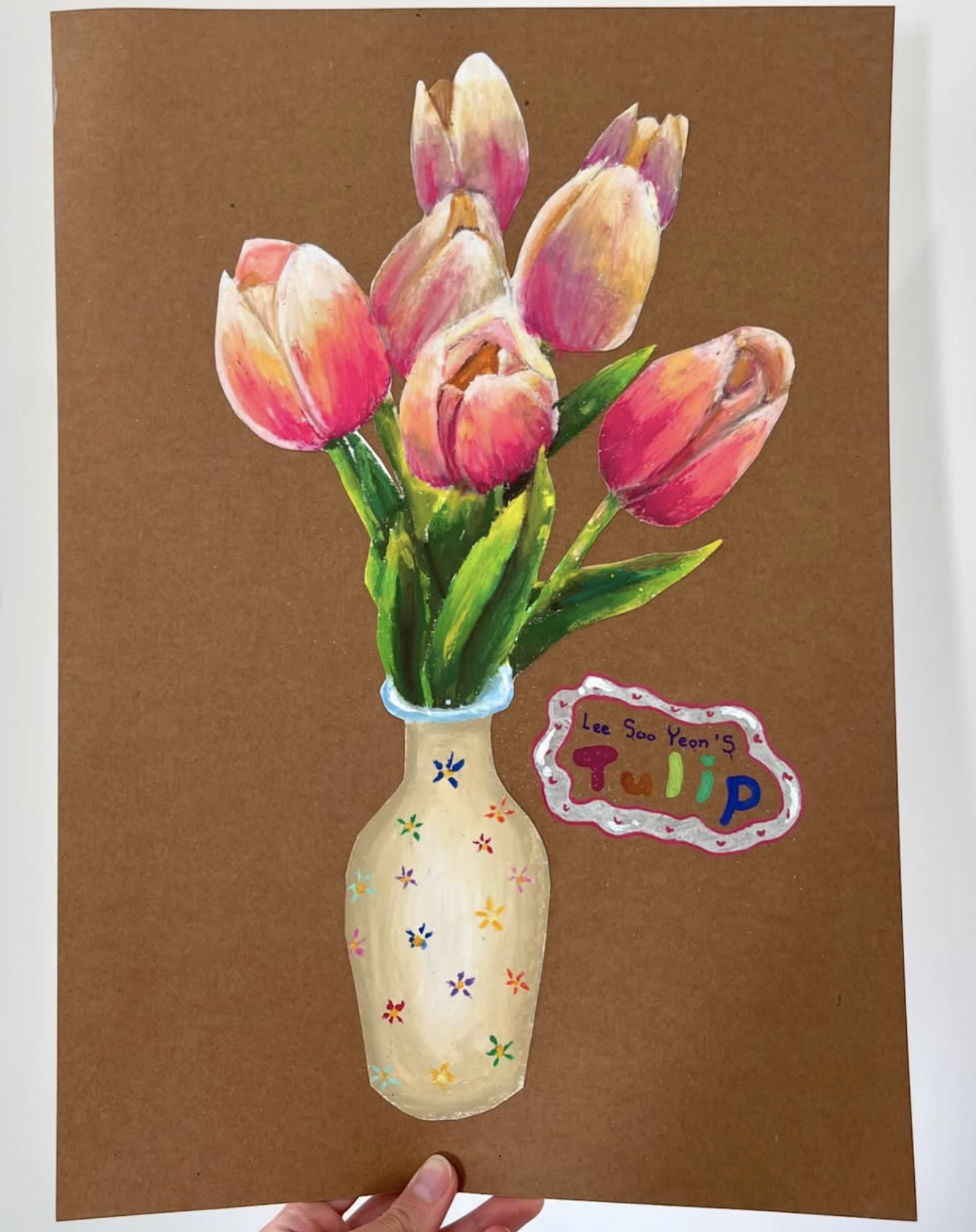 소풍 도시락 그림을 그리고 있는 아이